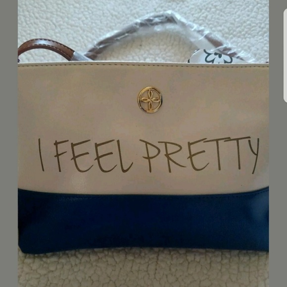 Miss Darcee, "I Feel Pretty," color block purse. - Picture 6 of 8